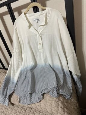 Elizabeth and James White to Blue Ombre Long Sleeve Blouse